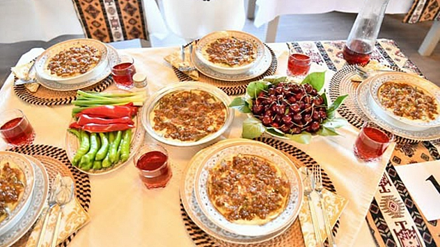 Malatya'da Kiraz Yaprağı Sarması Yarışması'nda kazananlar belli oldu
