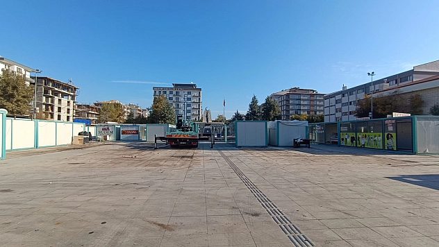 Malatya'da konteyner çarşılar tek tek kaldırılıyor! Sıra Akpınar Kışla Esnaf Çarşısında!