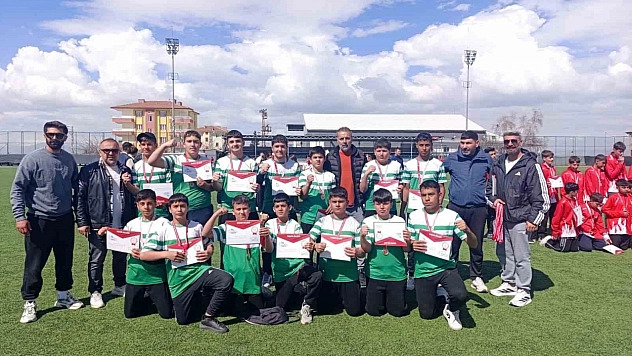 Malatya'da Kriket Heyecanı Finalle Taçlandı