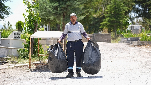Malatya'da mezarlıklar ve camiler bayrama hazır
