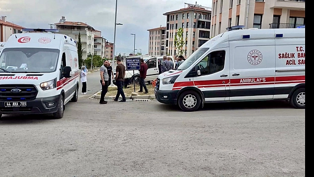 Malatya'da minibüs ile hafif ticari araç çarpıştı: 2 yaralı