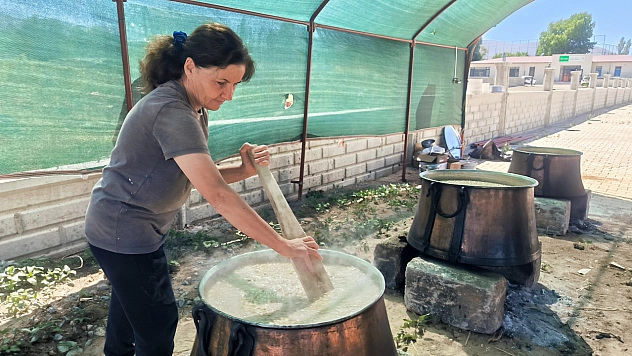 Malatya'da Muharrem ayı dolayısıyla aşure lokması ikram edildi