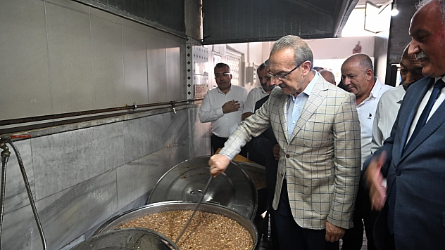 Malatya'da Muharrem ayı dolayısıyla aşure ikram edildi