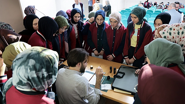 Malatya'da öğrenciler Hüsn-i Hat Sanatıyla buluştu