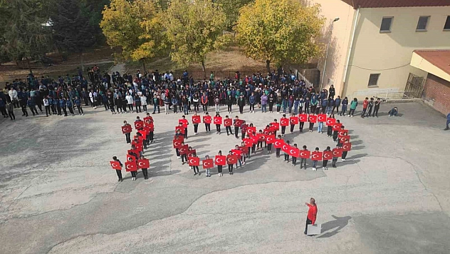 100. yıla özel koreografi