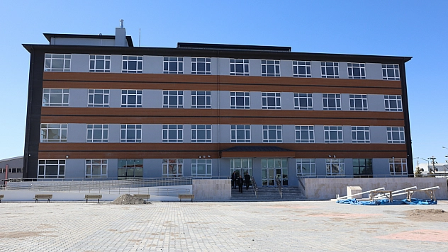 Malatya'da öğrencilere hem burs hem istihdam garantisi! Bu okuldan mezun olan işsiz kalmayacak!