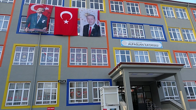 Malatya'da öğrencilerin karne heyecanı!