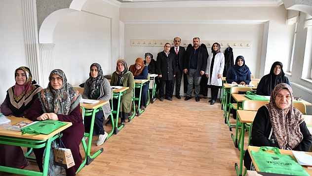 Malatya'da okuma-yazma seferberliği: Mezunlar belgelerini aldı