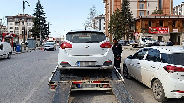 Malatya'da Önce Yol Kesti Sonra Sopa Çekti: Emniyet Affetmedi | 180 Bin TL Ceza