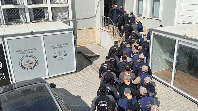 Malatya'da örgüt liderlerine şok baskın! Evden servet çıktı!