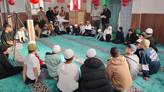 Malatya'da Örnek Uygulama: Camiye Gelen Çocuklara Ödül Yağdı