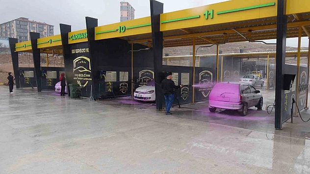 Malatya'da oto yıkamaya renk geldi