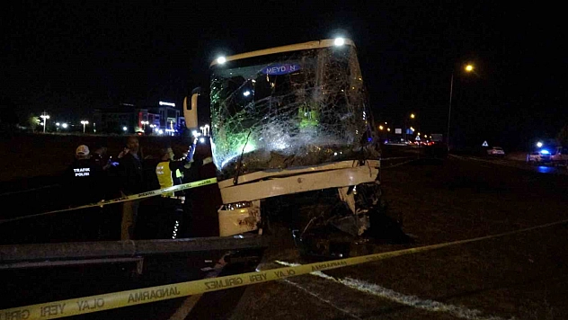 Malatya'da otobüs ticari araç çarpıştı: 2 ölü, 3 yaralı