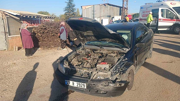 Malatya'da otomobil ile minibüs çarpıştı: 4 yaralı