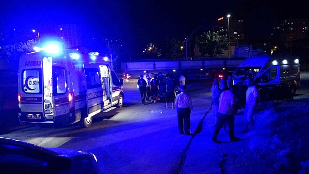 Malatya'da otomobil motosiklete çarptı