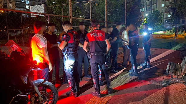 Malatya'da park ve bahçelerde asayiş uygulaması! 39 kişi sorgulandı