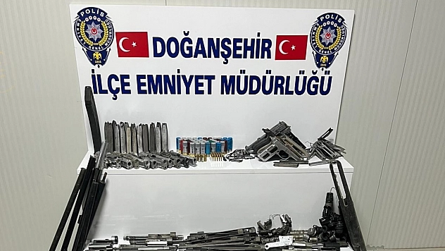 Ruhsatsız silah operasyonuna tutuklama