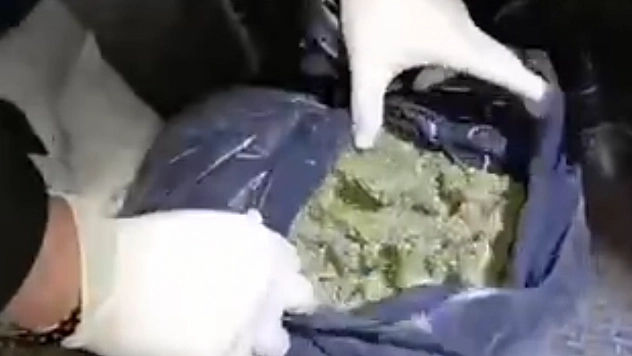 Malatya'da şafak operasyonu! Jandarma 7 kilo esrar ele geçirdi!
