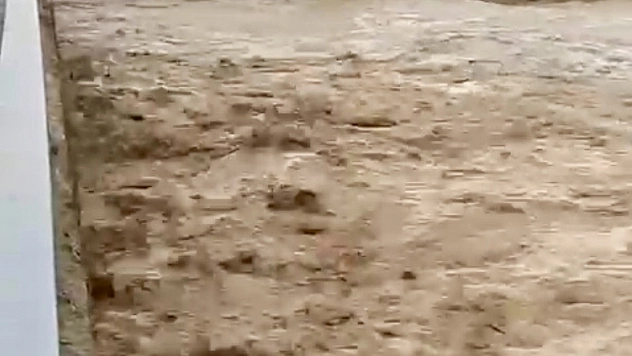 Malatya'da Sağanak Hayatı Olumsuz Etkiledi: Dereler Taşma Noktasına Geldi