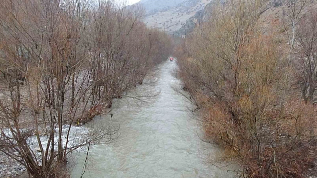 Malatya'da Kozluk Çayı taştı