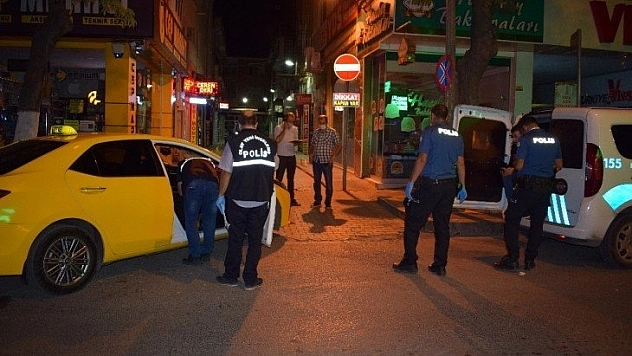 Silahlı bıçaklı kavga