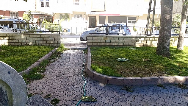 Malatya'da su sıkıntısı varken park çeşmesinde aracını yıkadı!!