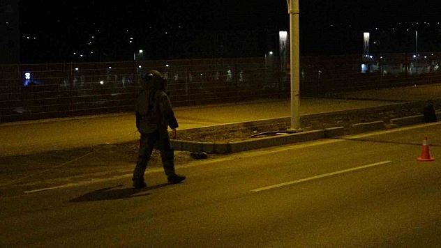 Malatya'da yol kenarına bırakıldı! Şüpheli çanta fünye ile patlatıldı