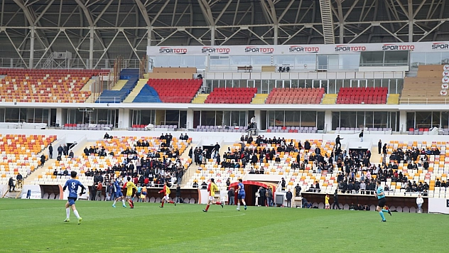 Malatya'da Tarihi Final: Gençler Dev Stadyumda Buluştu! Hayaller Gerçek Oldu…