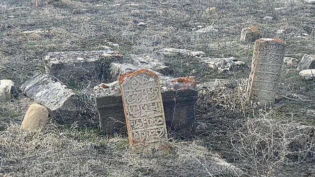 Malatya'da tarihi mezar taşları yok olma tehlikesiyle karşı karşıya…