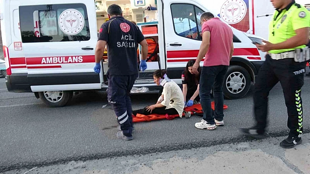 Mevsimlik tarım işçilerini taşıyan minibüs tıra çarptı: Çok sayıda yaralı var…