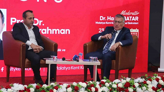Türkiye'nin geleceği Malatya'daki panelde konuşuldu