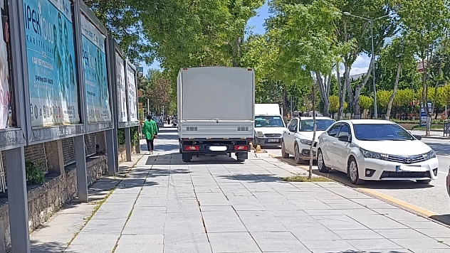 Malatya'da trafik tersine akıyor Manzara değişmiyor