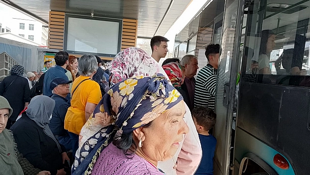 Malatya'da ulaşım krizi: 'MOTAŞ Başkan Er'in fişini çekti'