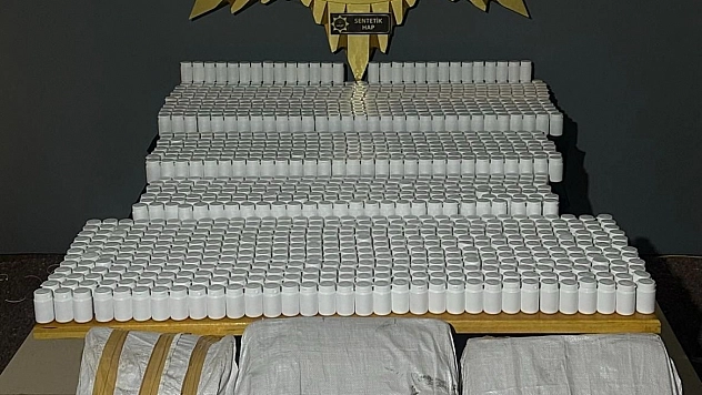 Malatya'da Uyuşturucu Satıcılarına Göz Açtırılmadı: 75 Bin Sentetik Hap Ele Geçirildi