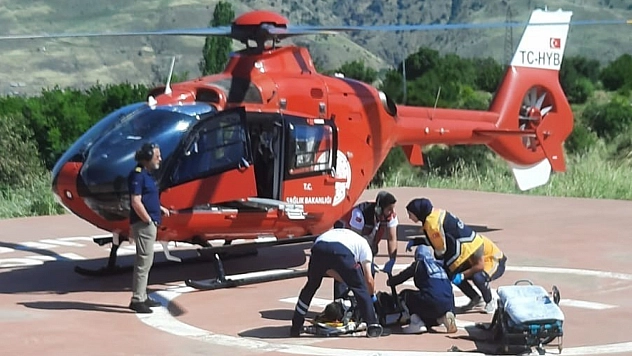 Malatya'da evinde düşen vatandaş için hava ambulansı havalandı!