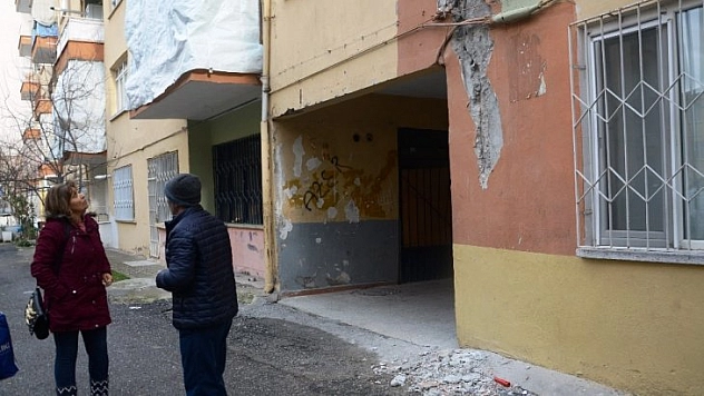 Riskli binalar boşaltılıyor