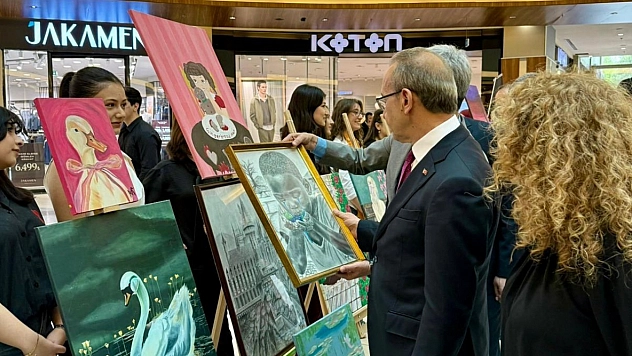 Malatya'da yılsonu karma sergisi açıldı
