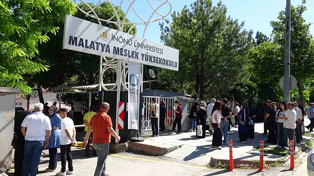Malatya'da AYT sınavı başladı