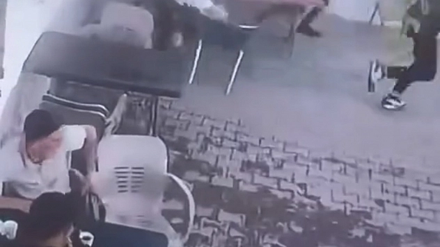 Malatya'daki 5.0'lik deprem kameraya böyle yansıdı!