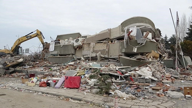 Malatya'da 16 kişinin öldüğü Hayat Sitesi davasında karar günü belli oldu