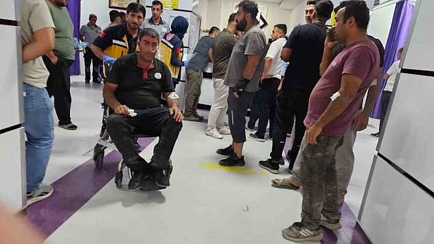 Malatya'daki yangında 1'i itfaiye eri 19 kişi dumandan etkilendi