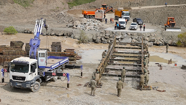 Malatya'dan Hakkari'ye gönül köprüsü