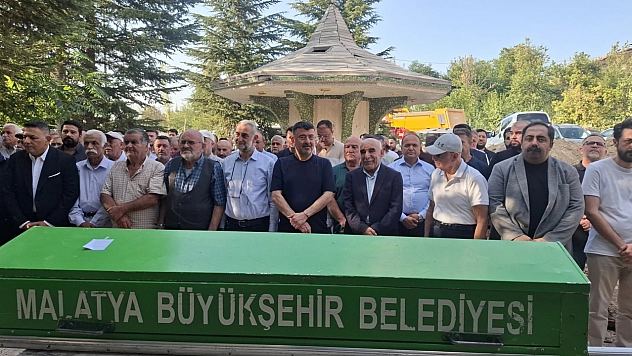 Malatya iş dünyası yasa boğuldu! Abdurrahman Yavuz son yolculuğuna uğurlandı