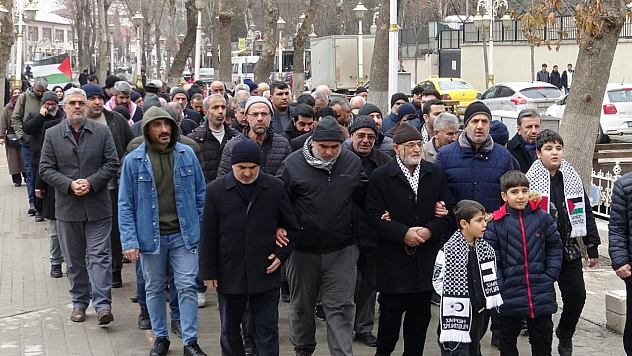 Malatya kardeşlik yürüyüşü: Zulme rıza göstermeyeceğiz