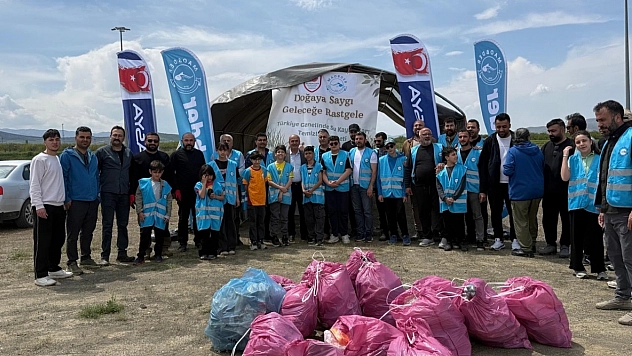 Malatya Kıyılarında Örnek İş Birliği: Tonlarca Atık Toplandı