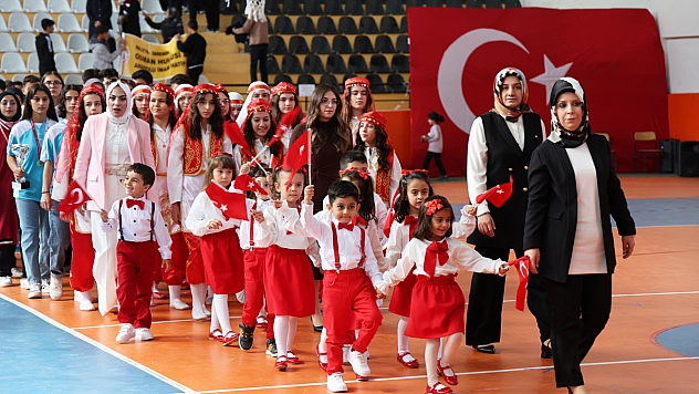 Malatya'nın ilçelerinde Cumhuriyet coşkusu
