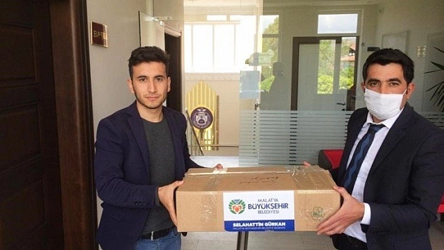 Malatya'nın ilçelerine maske dağıtıldı