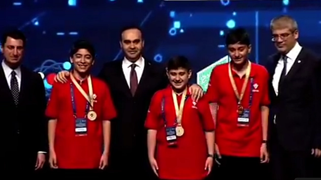 Fiziğin Şampiyonları Malatya'dan Çıktı!