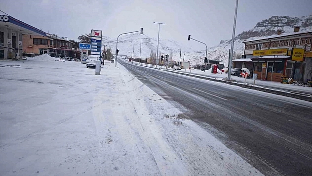 Kar Malatya'ya Geri Döndü: Kent Beyaza Büründü