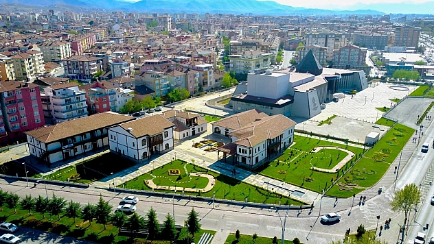 Malatya Şubat'ta baharı yaşıyor